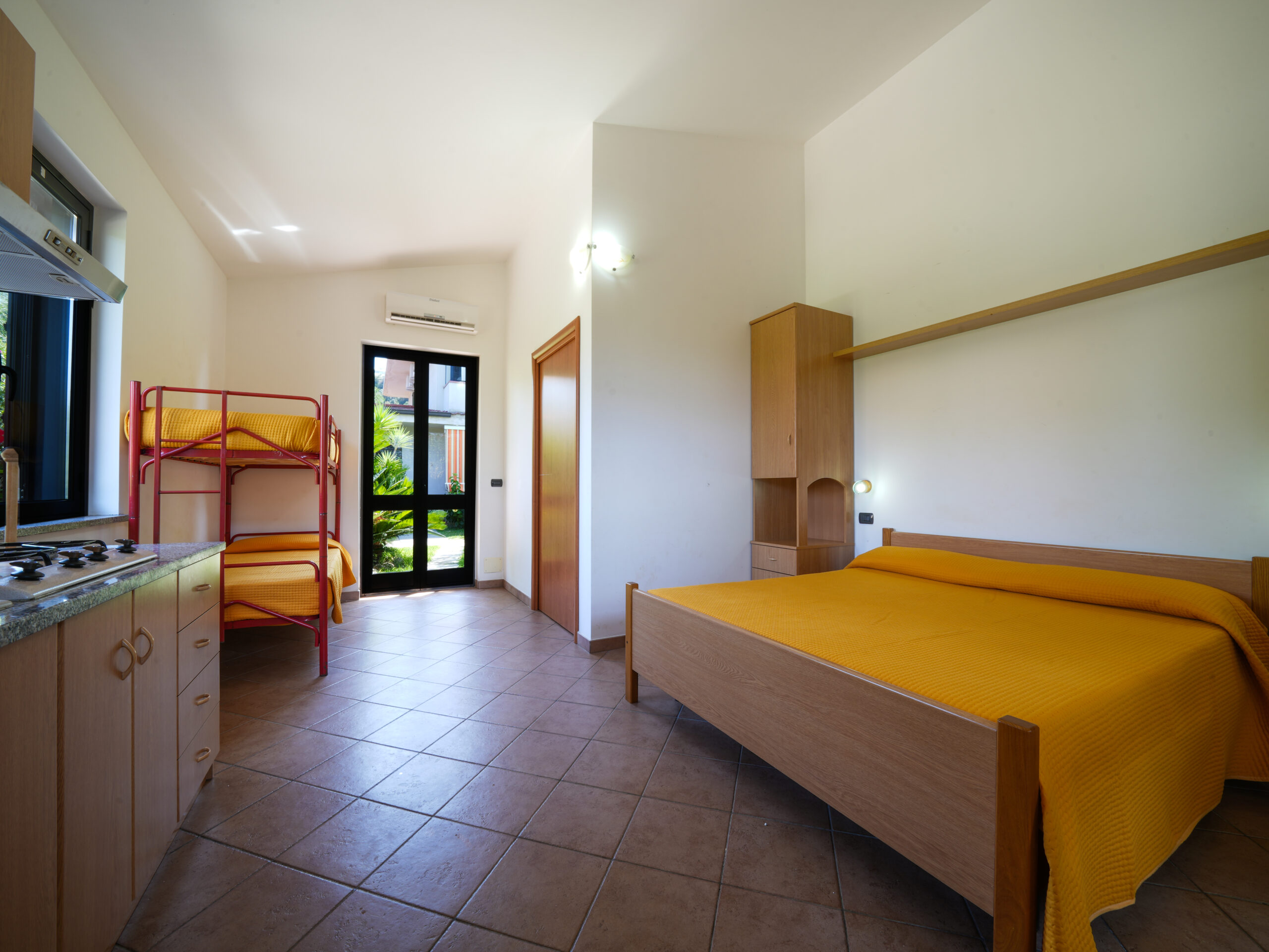 Residence con escursioni a Capo Vaticano